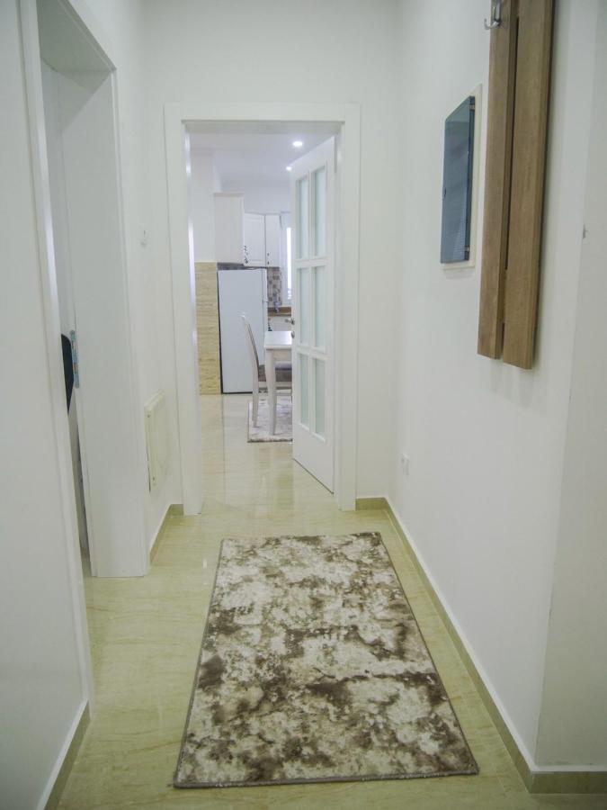 Imperator Apartments Ulcinj Bagian luar foto