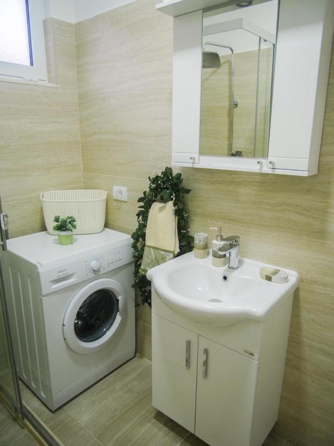 Imperator Apartments Ulcinj Bagian luar foto