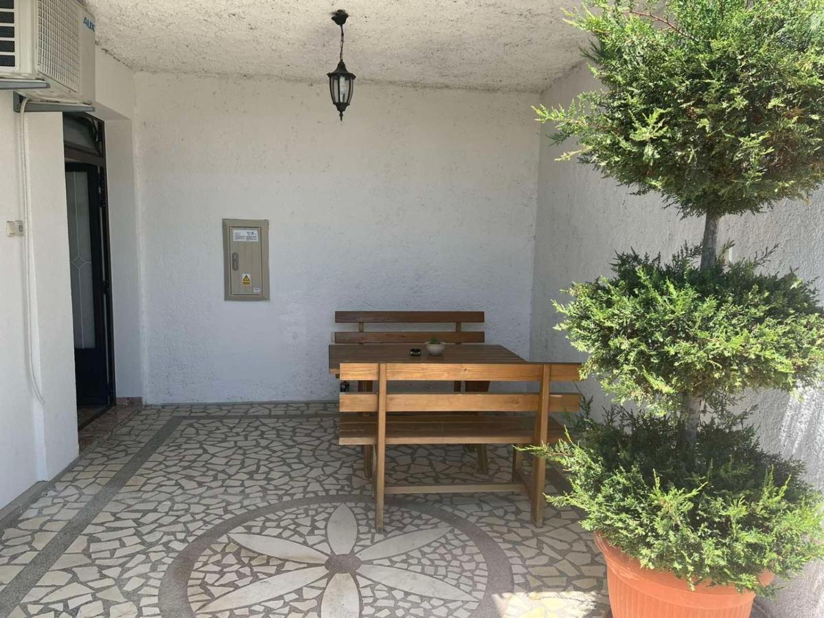 Imperator Apartments Ulcinj Bagian luar foto